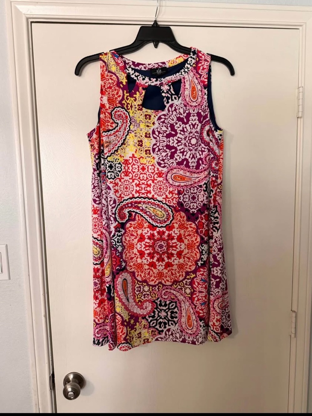 AGB Multicolor Paisley Sleeveless Shift Dress - Pink/Red/Yellow